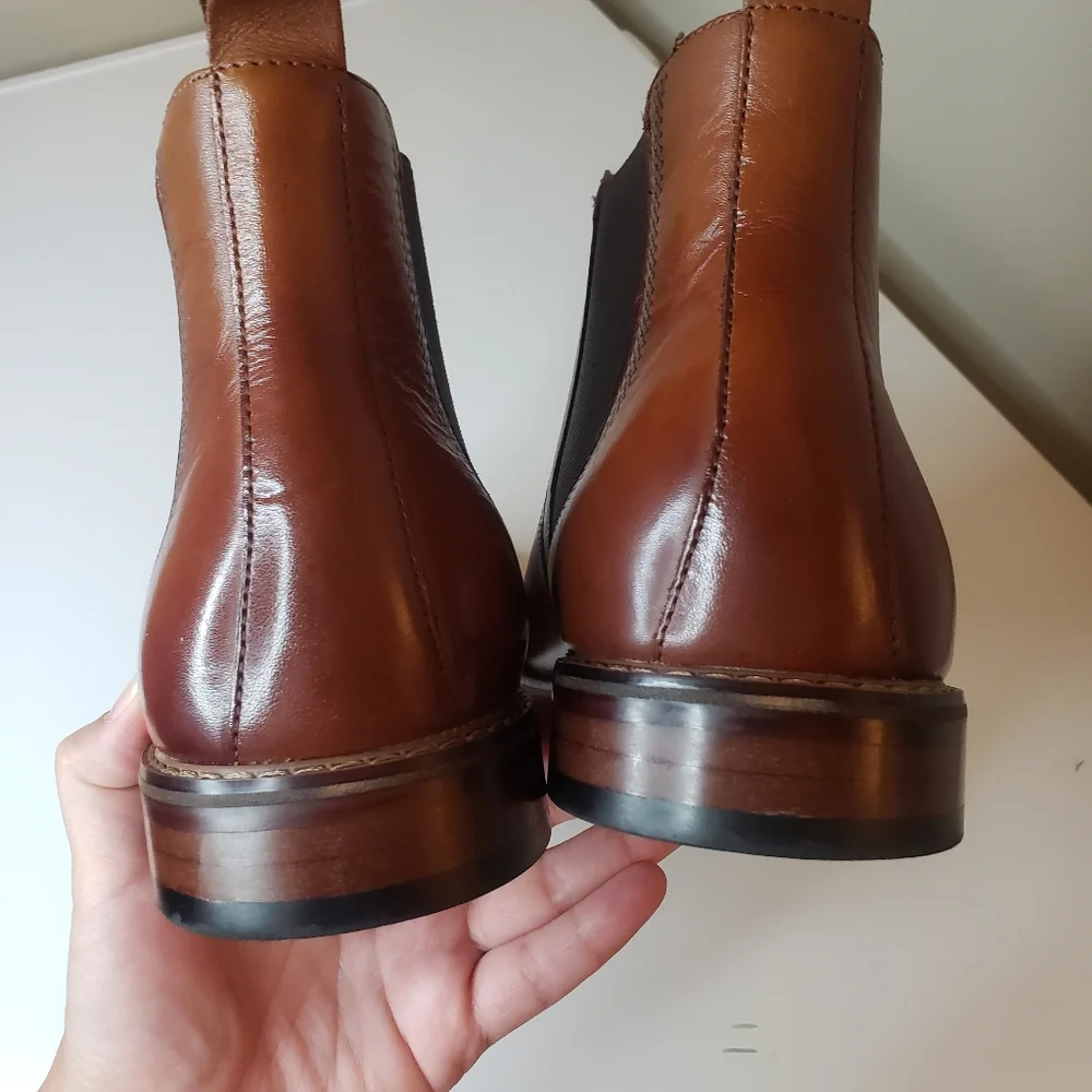 Stacy Adams Altair Plain Toe Chelsea Men's Dress Boot in Cognac (25301-221)